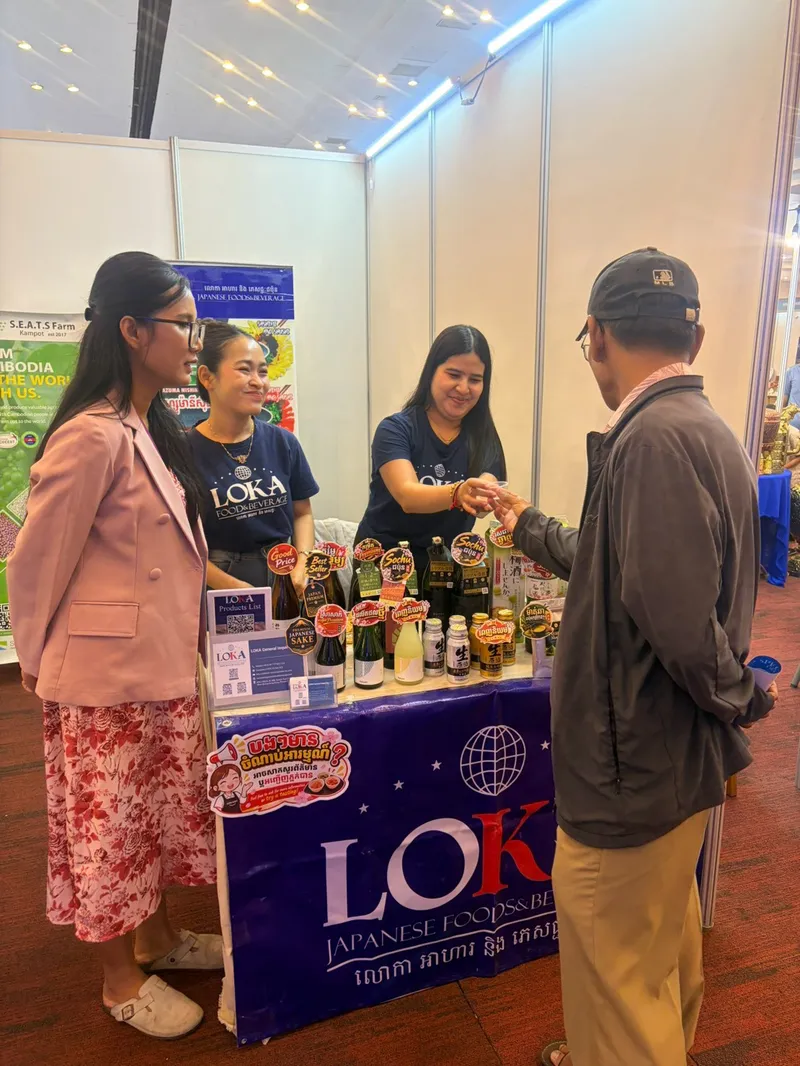 LOKA team at a tasting booth